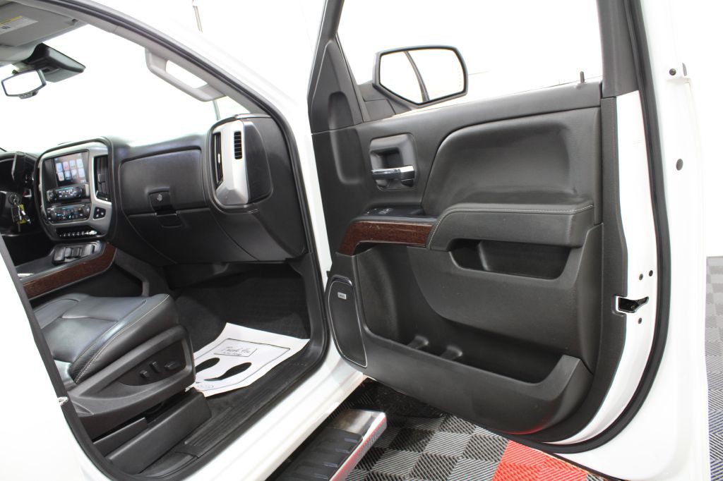 2018 GMC Sierra Image 30