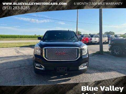 2017 GMC Yukon Image 2