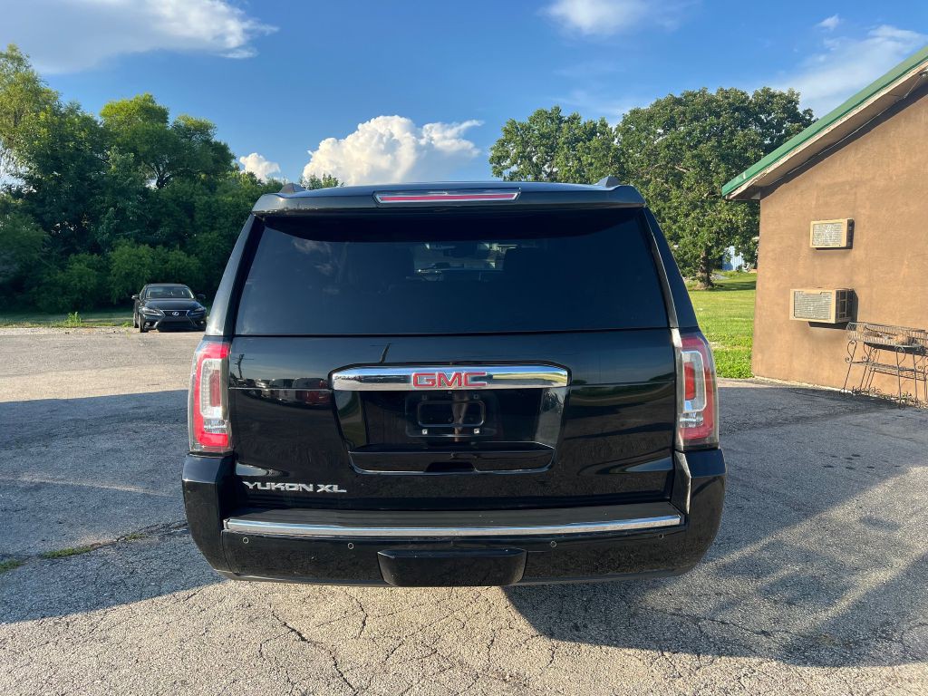 2017 GMC Yukon Image 4
