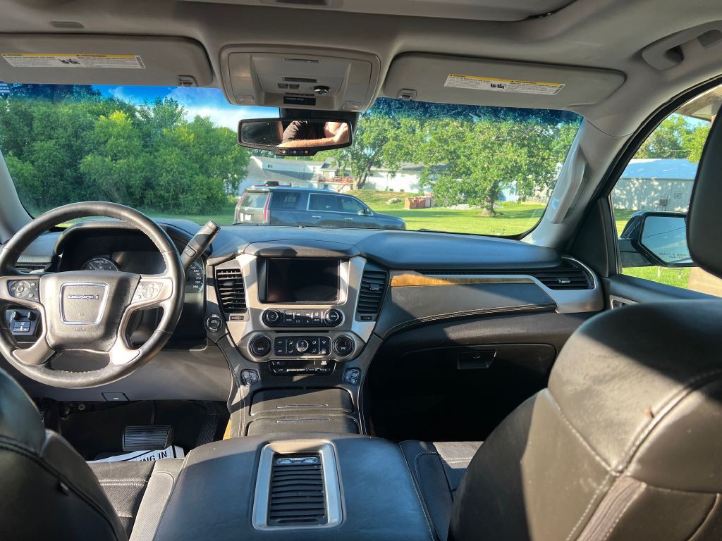 2017 GMC Yukon Image 7