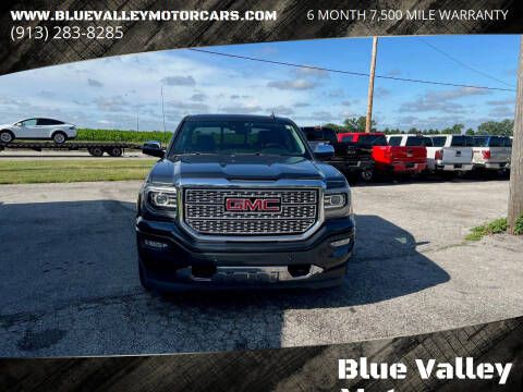 2017 GMC Sierra Image 2