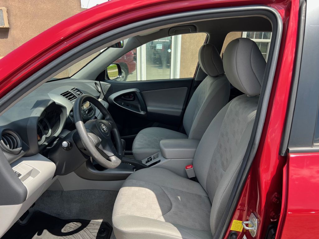 2011 Toyota Rav4 Image 5