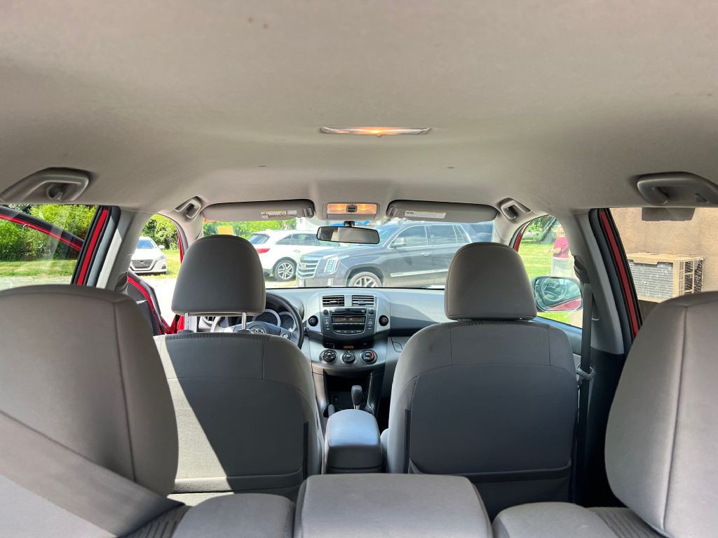 2011 Toyota Rav4 Image 8
