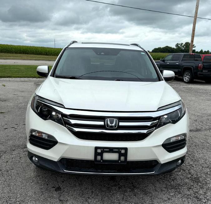 2017 Honda Pilot Image 2