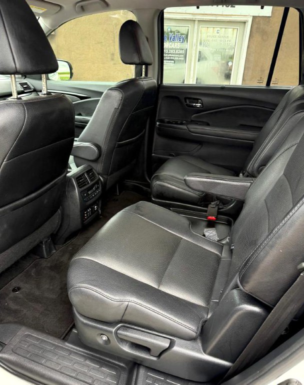 2017 Honda Pilot Image 6