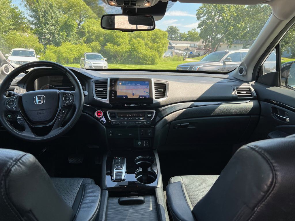 2017 Honda Pilot Image 8