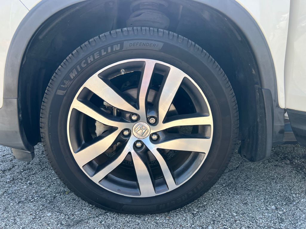 2017 Honda Pilot Image 9