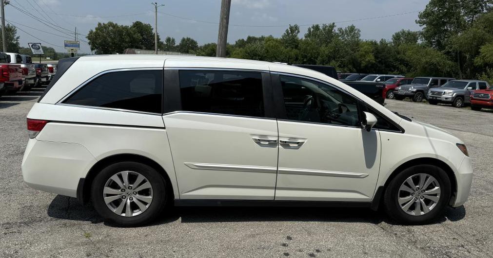 2015 Honda Odyssey Image 3