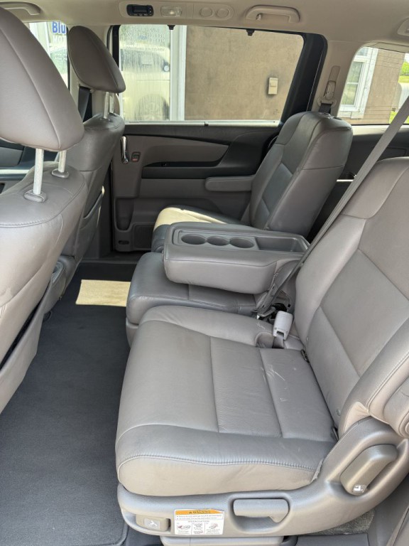 2015 Honda Odyssey Image 6