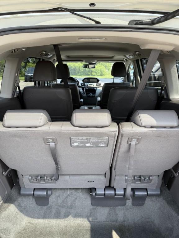 2015 Honda Odyssey Image 8