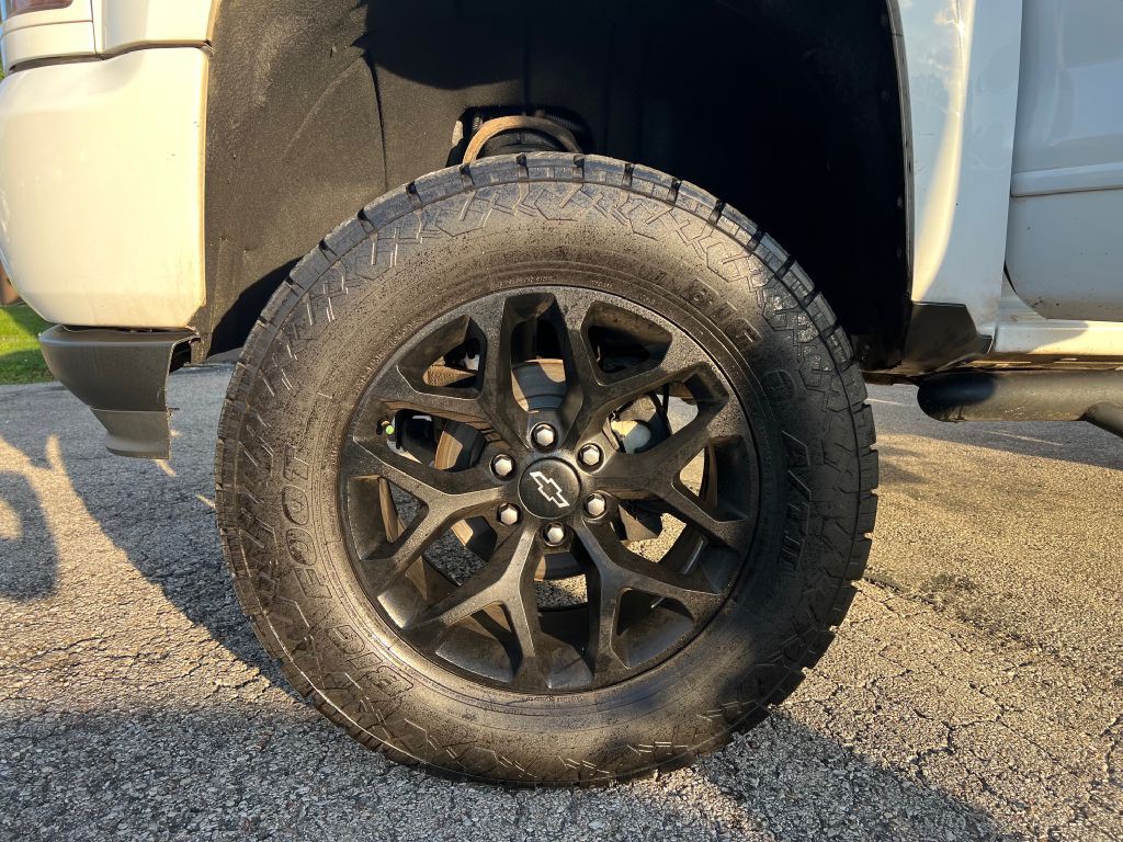 2017 Chevrolet Silverado 1500 Image 8