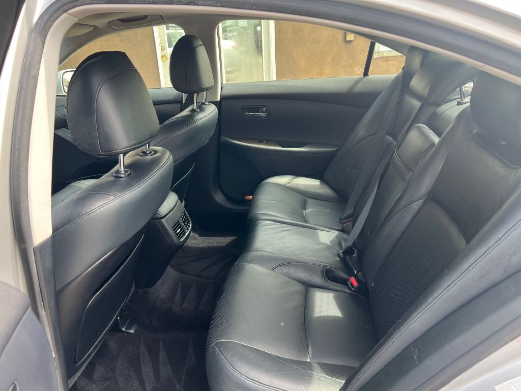 2011 Lexus ES 350 Image 6