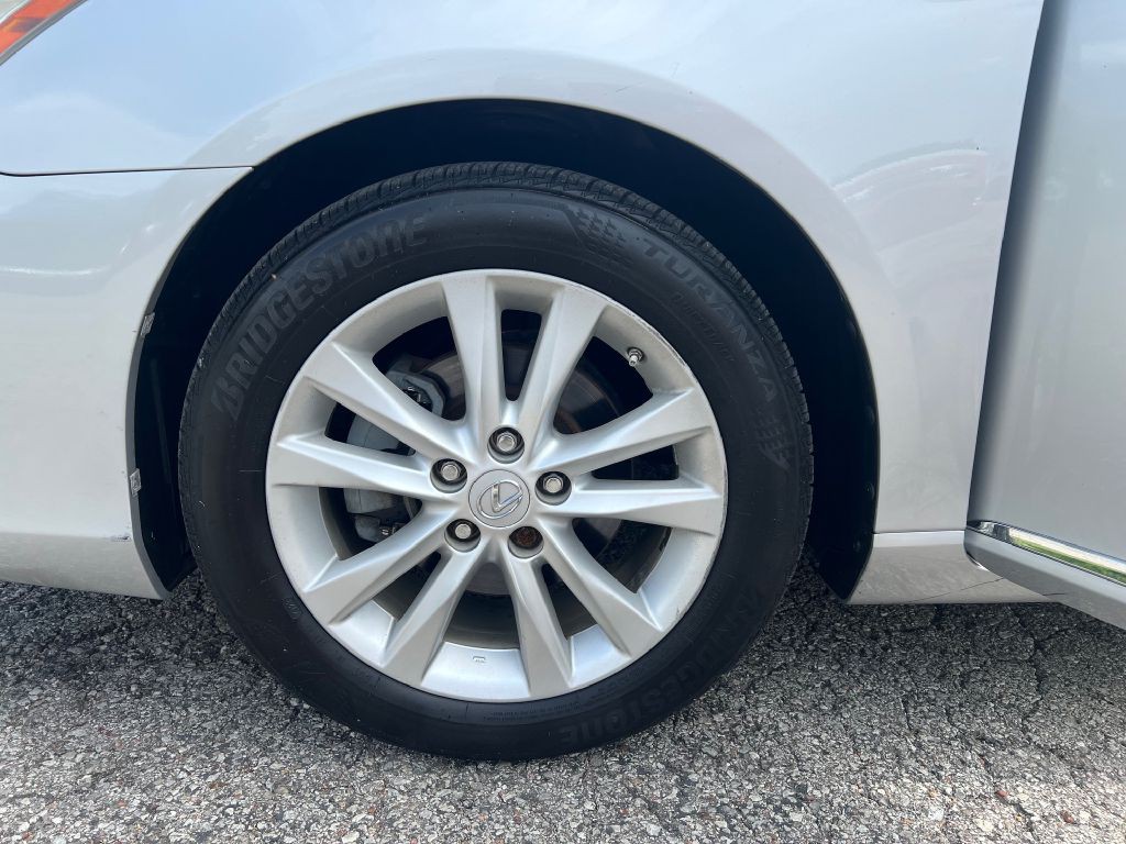 2011 Lexus ES 350 Image 8