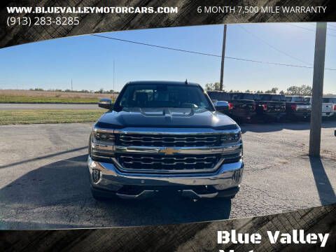 2017 Chevrolet Silverado 1500 Image 2