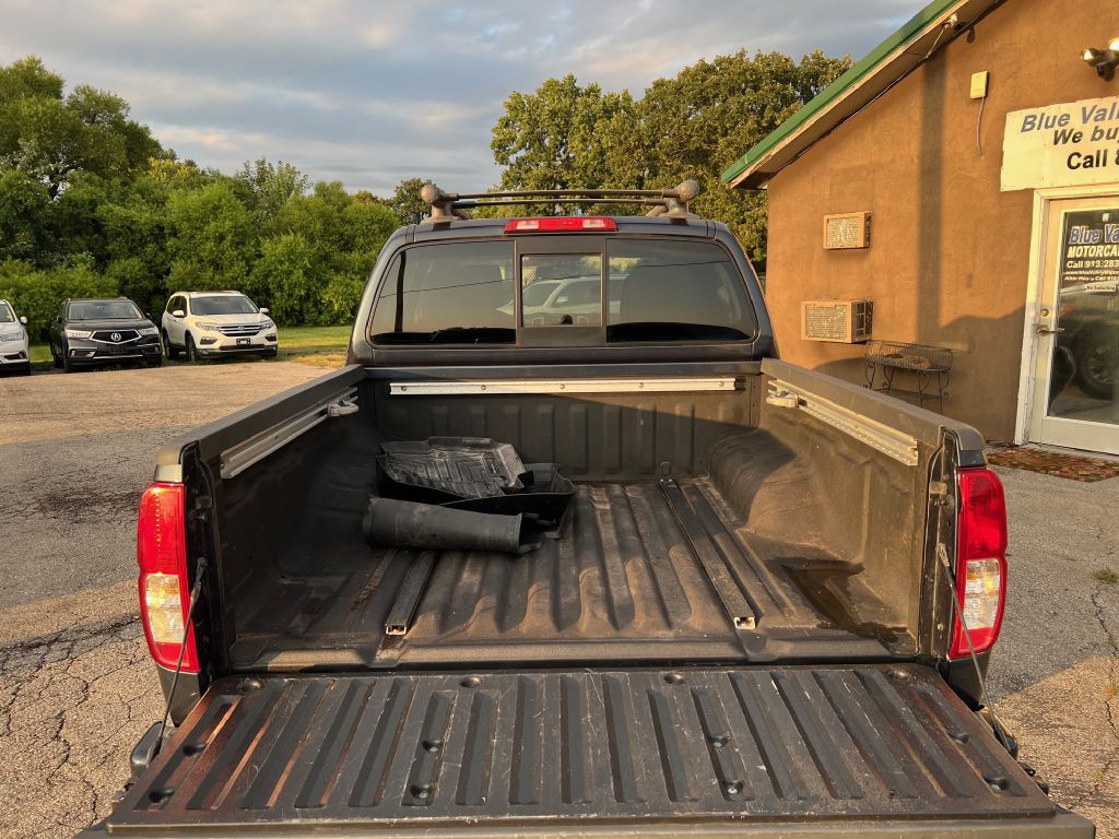 2015 Nissan Frontier Image 5