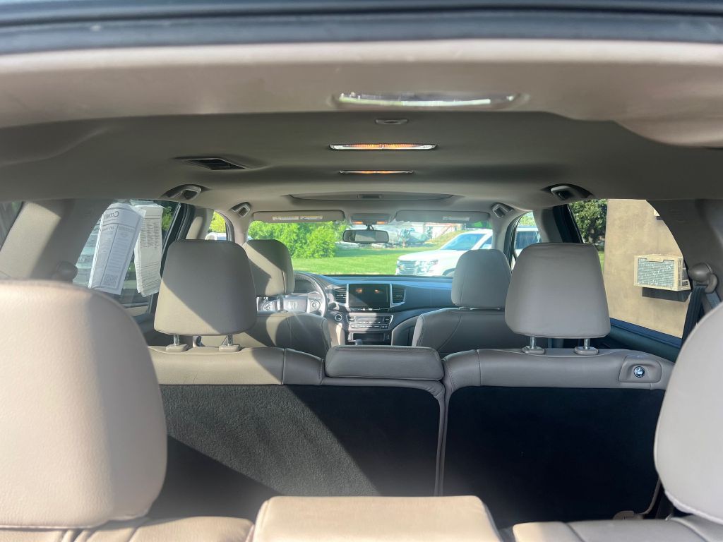 2017 Honda Pilot Image 8