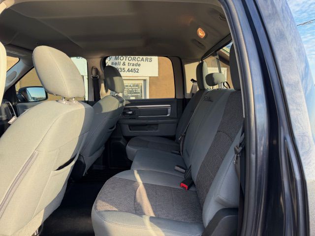 2017 RAM 1500 Image 7