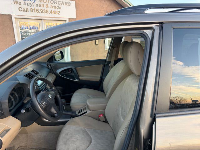 2012 Toyota Rav4 Image 5