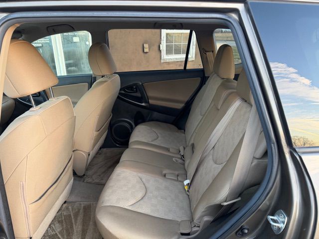 2012 Toyota Rav4 Image 6