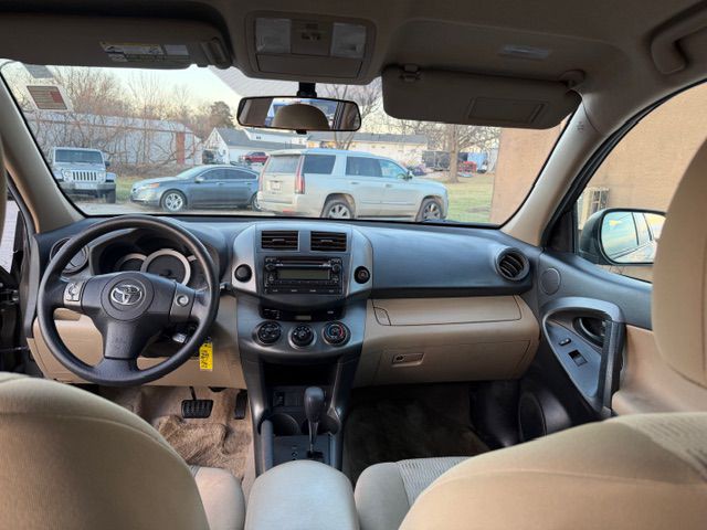 2012 Toyota Rav4 Image 7