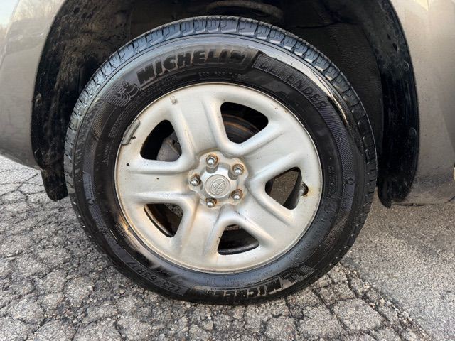 2012 Toyota Rav4 Image 9