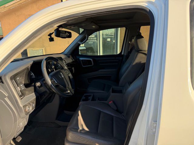 2014 Honda Ridgeline Image 4