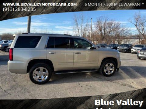 2017 Chevrolet Tahoe Image 3