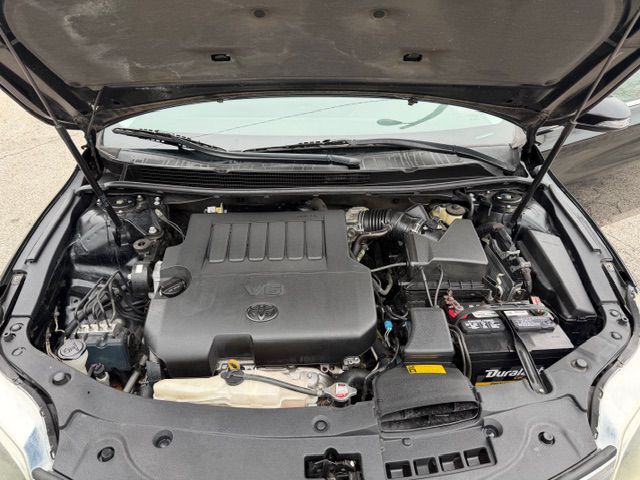 2014 Toyota Avalon Image 9