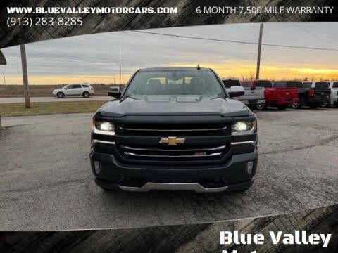 2017 Chevrolet Silverado 1500 Image 2