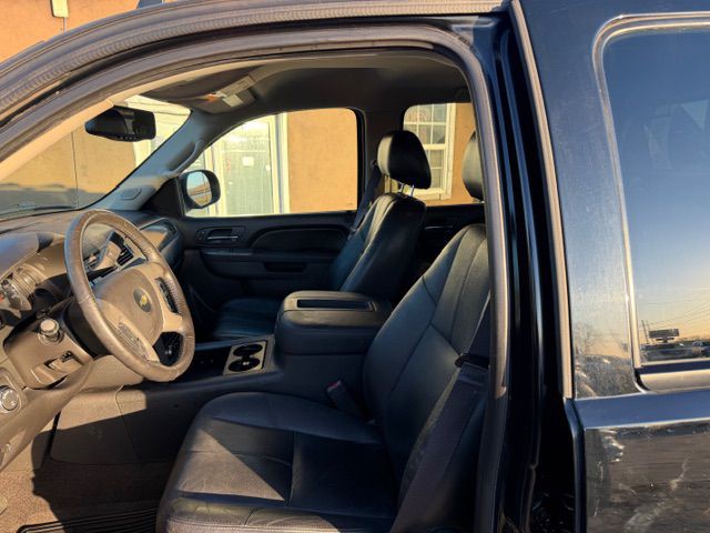 2013 Chevrolet Avalanche Image 6