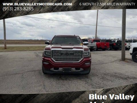 2017 GMC Sierra Image 2