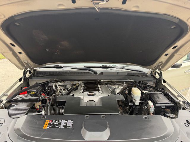 2017 Cadillac Escalade Image 9