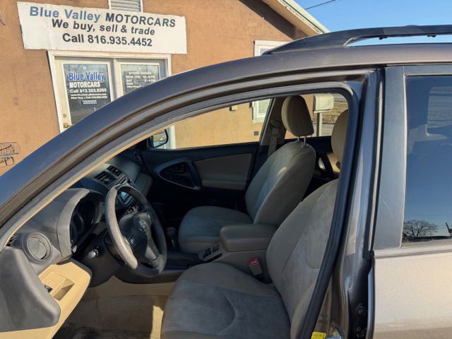 2012 Toyota Rav4 Image 5