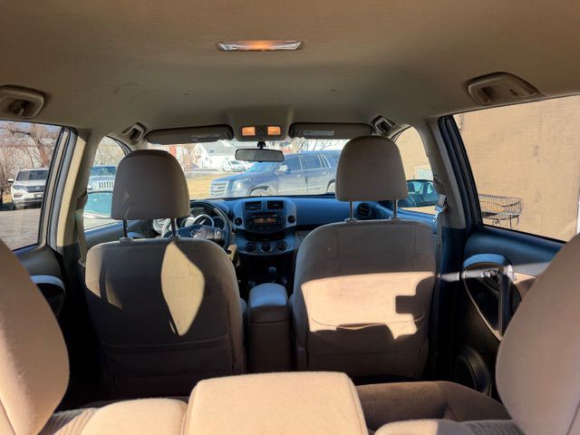 2012 Toyota Rav4 Image 8