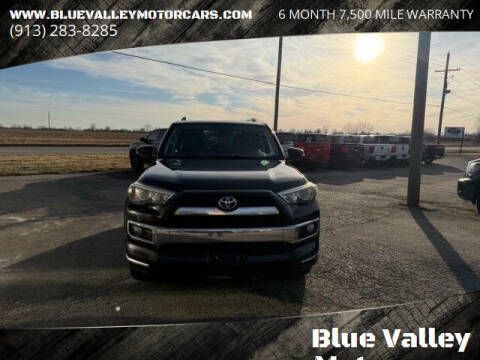 2016 Toyota 4Runner Image 2