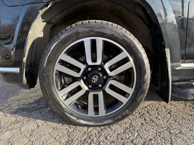 2016 Toyota 4Runner Image 8