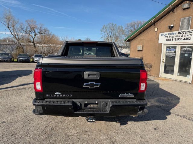 2017 Chevrolet Silverado 1500 Image 4