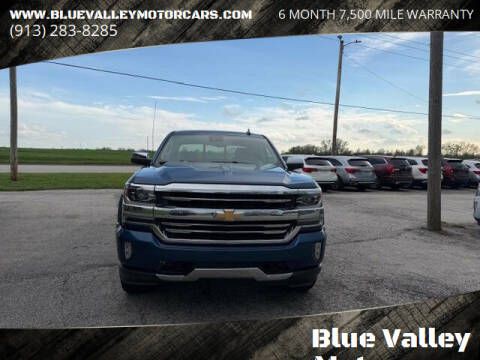 2017 Chevrolet Silverado 1500 Image 2