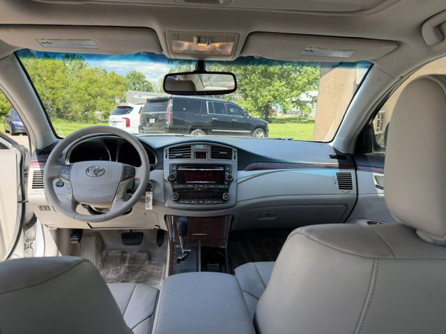 2012 Toyota Avalon Image 7