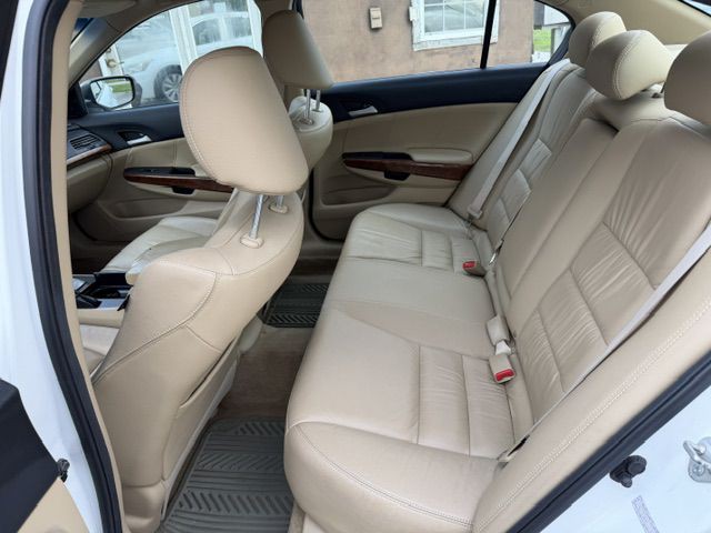 2011 Honda Accord Image 6