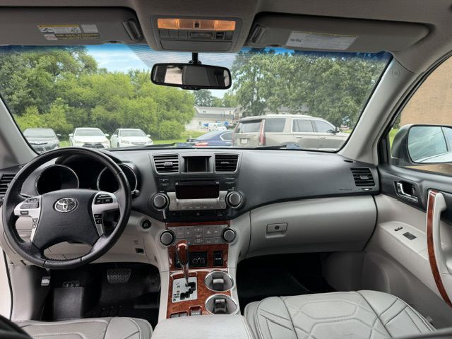2012 Toyota Highlander Image 6