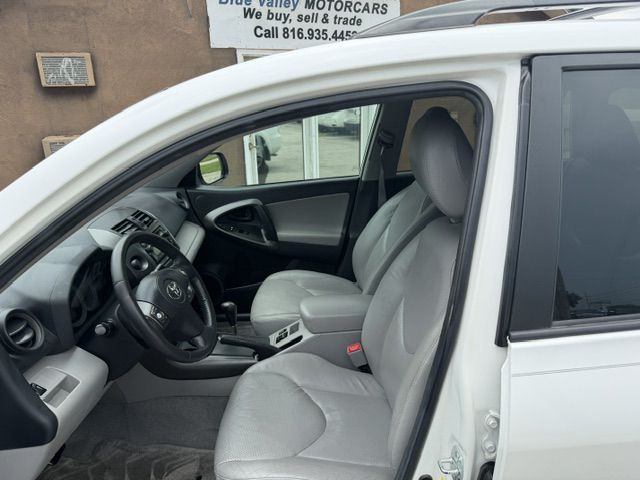 2012 Toyota Rav4 Image 5