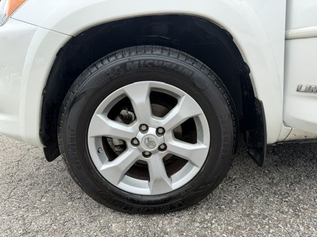 2012 Toyota Rav4 Image 10