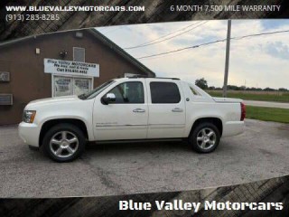 Image for 2013 Chevrolet Avalanche LTZ Black Diamond Crew ID: 7636554