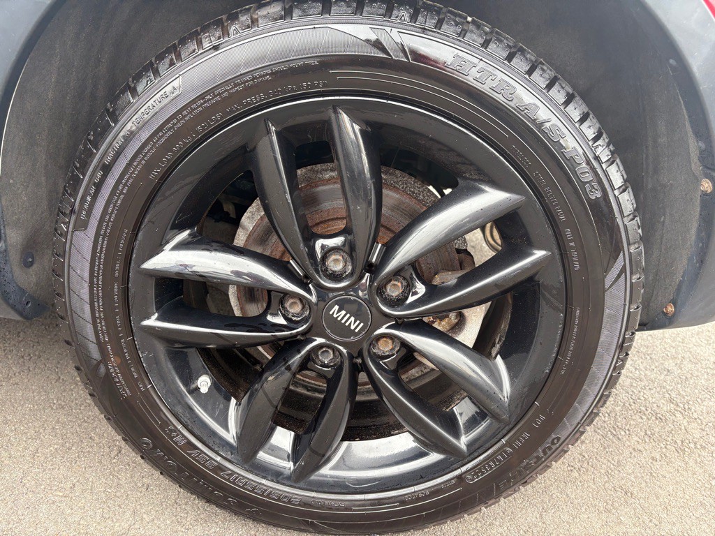 2016 MINI Cooper Image 30