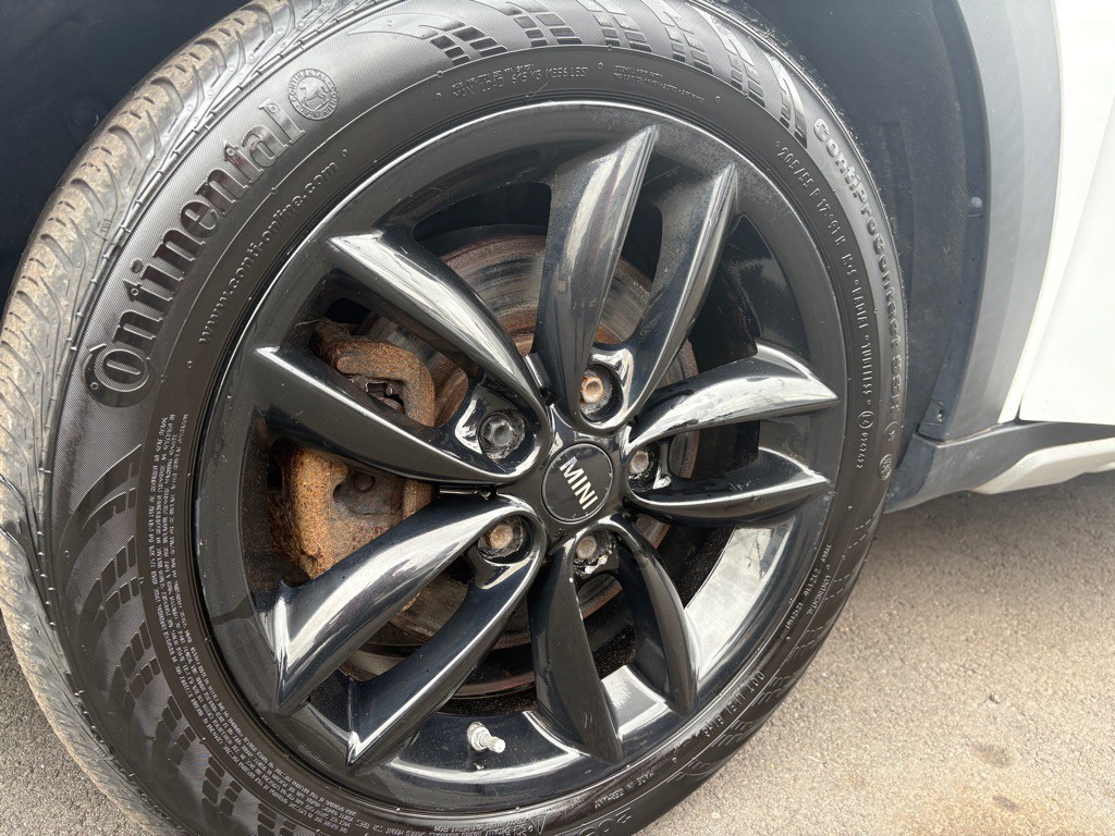 2016 MINI Cooper Image 31