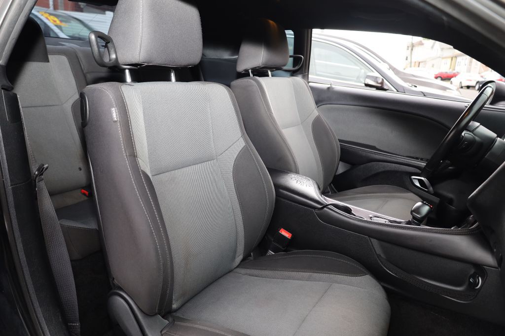 2016 Dodge Challenger Image 17