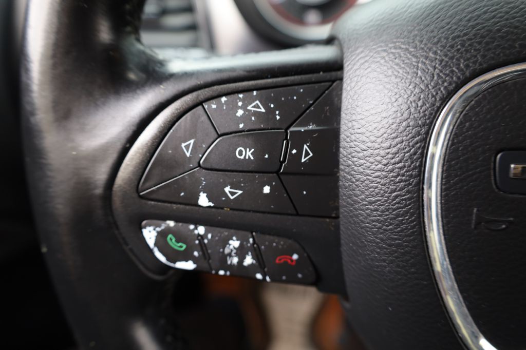2016 Dodge Challenger Image 20