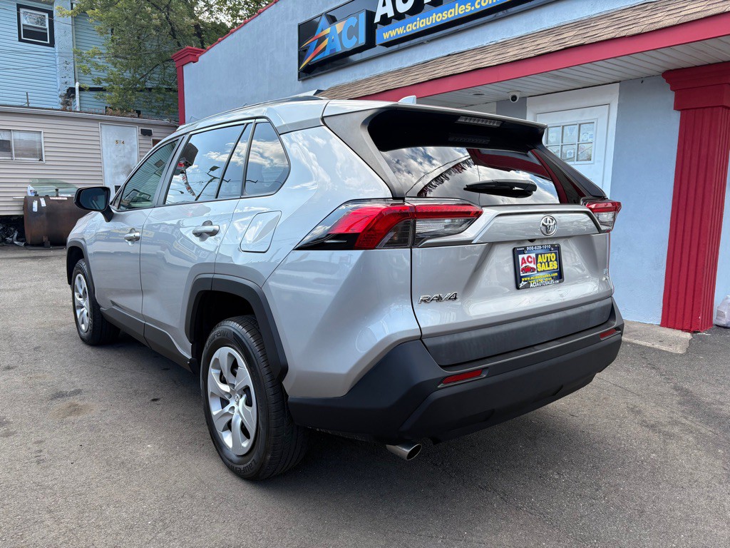 2020 Toyota Rav4 Image 5