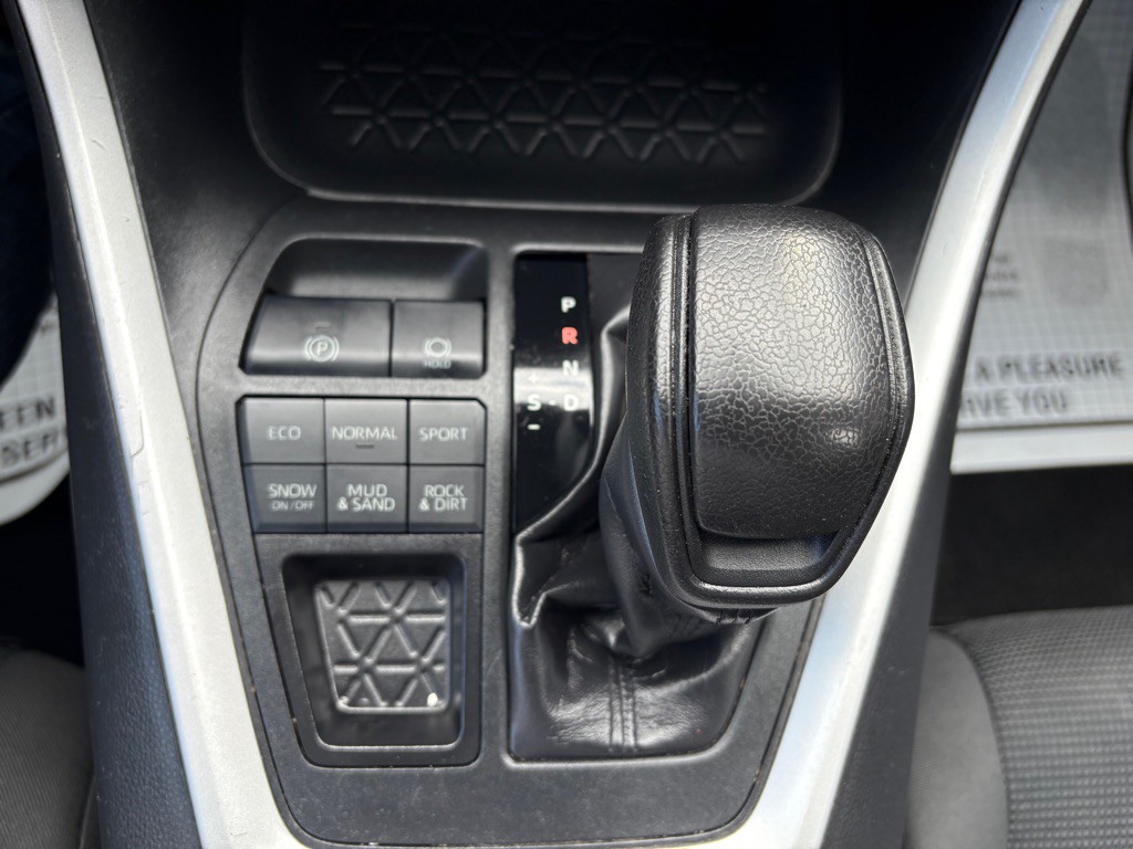 2020 Toyota Rav4 Image 21